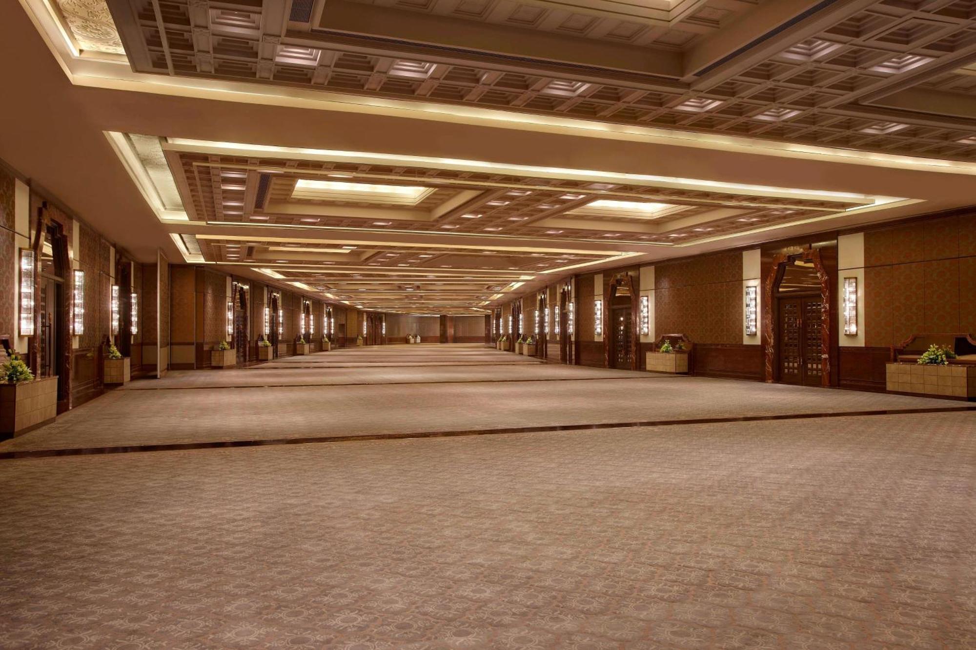 Itc Grand Chola, A Luxury Collection Hotel, Madrás Exterior foto The Grand Ballroom