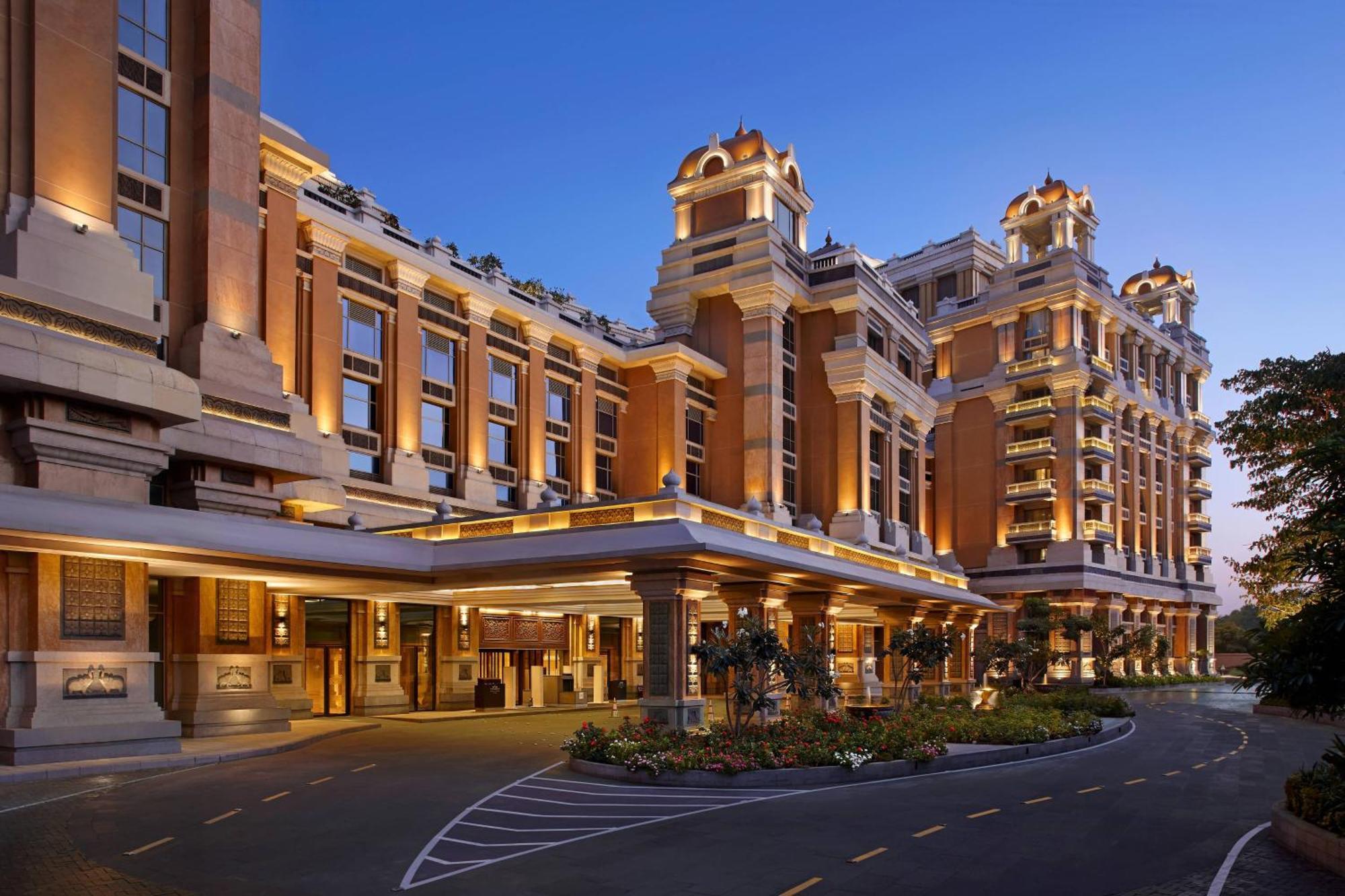 Itc Grand Chola, A Luxury Collection Hotel, Madrás Exterior foto The St. Regis Mumbai