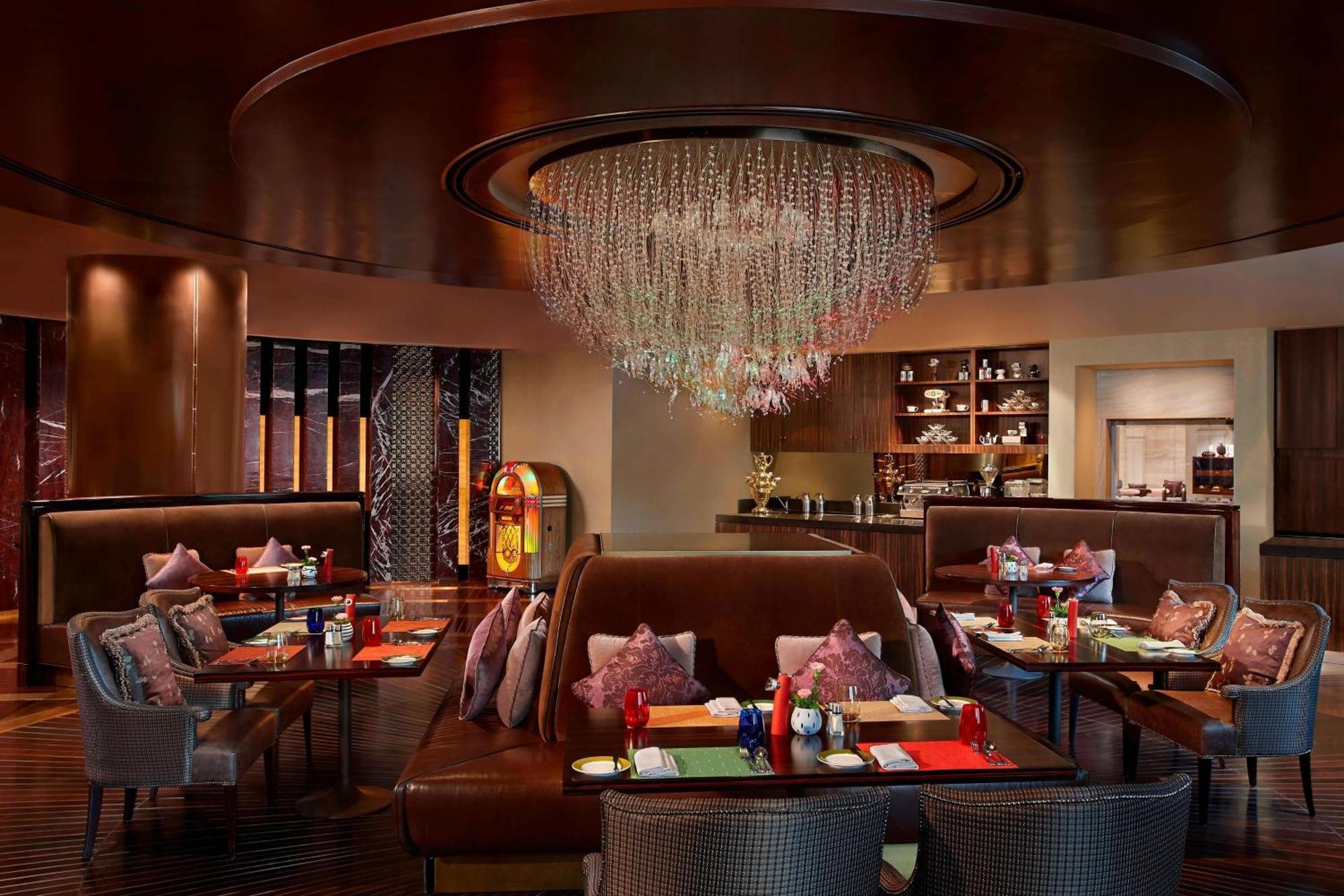Itc Grand Chola, A Luxury Collection Hotel, Madrás Exterior foto The interior of the restaurant