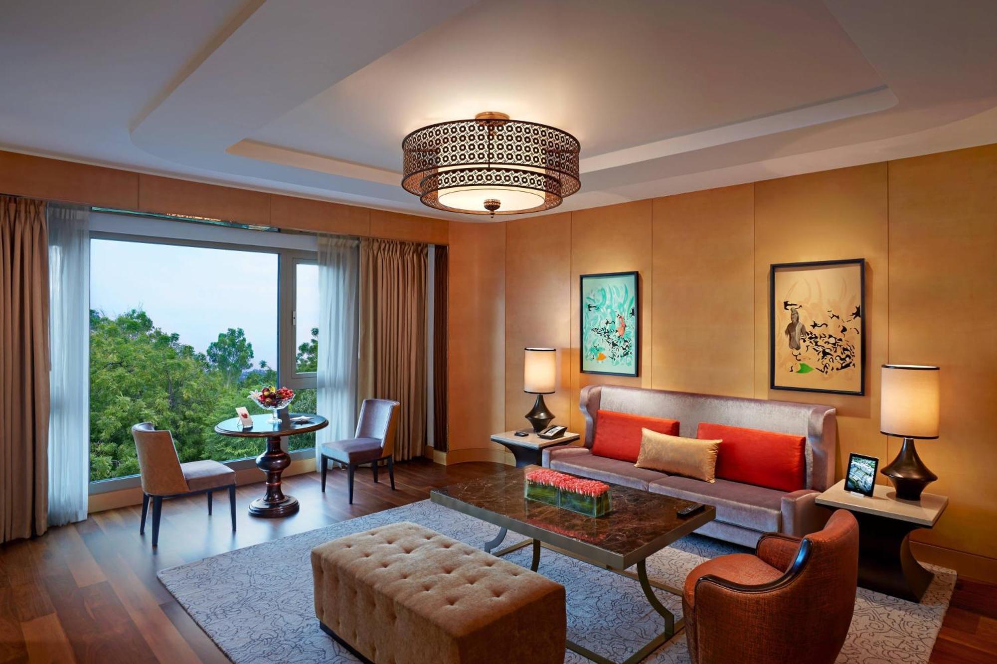 Itc Grand Chola, A Luxury Collection Hotel, Madrás Exterior foto A suite at the hotel