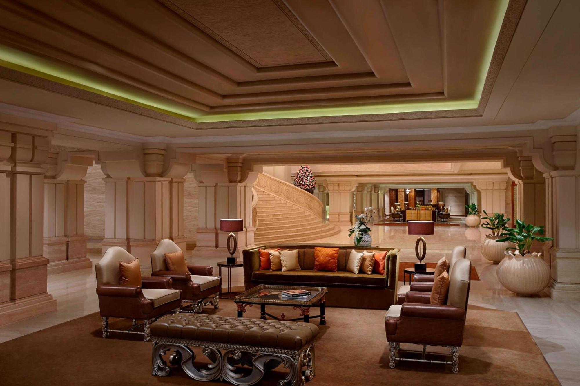 Itc Grand Chola, A Luxury Collection Hotel, Madrás Exterior foto The lobby of the Taj Mahal Palace, Mumbai