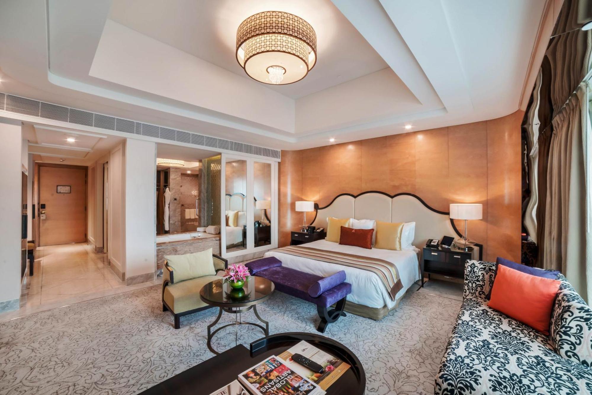 Itc Grand Chola, A Luxury Collection Hotel, Madrás Exterior foto A suite at The Imperial