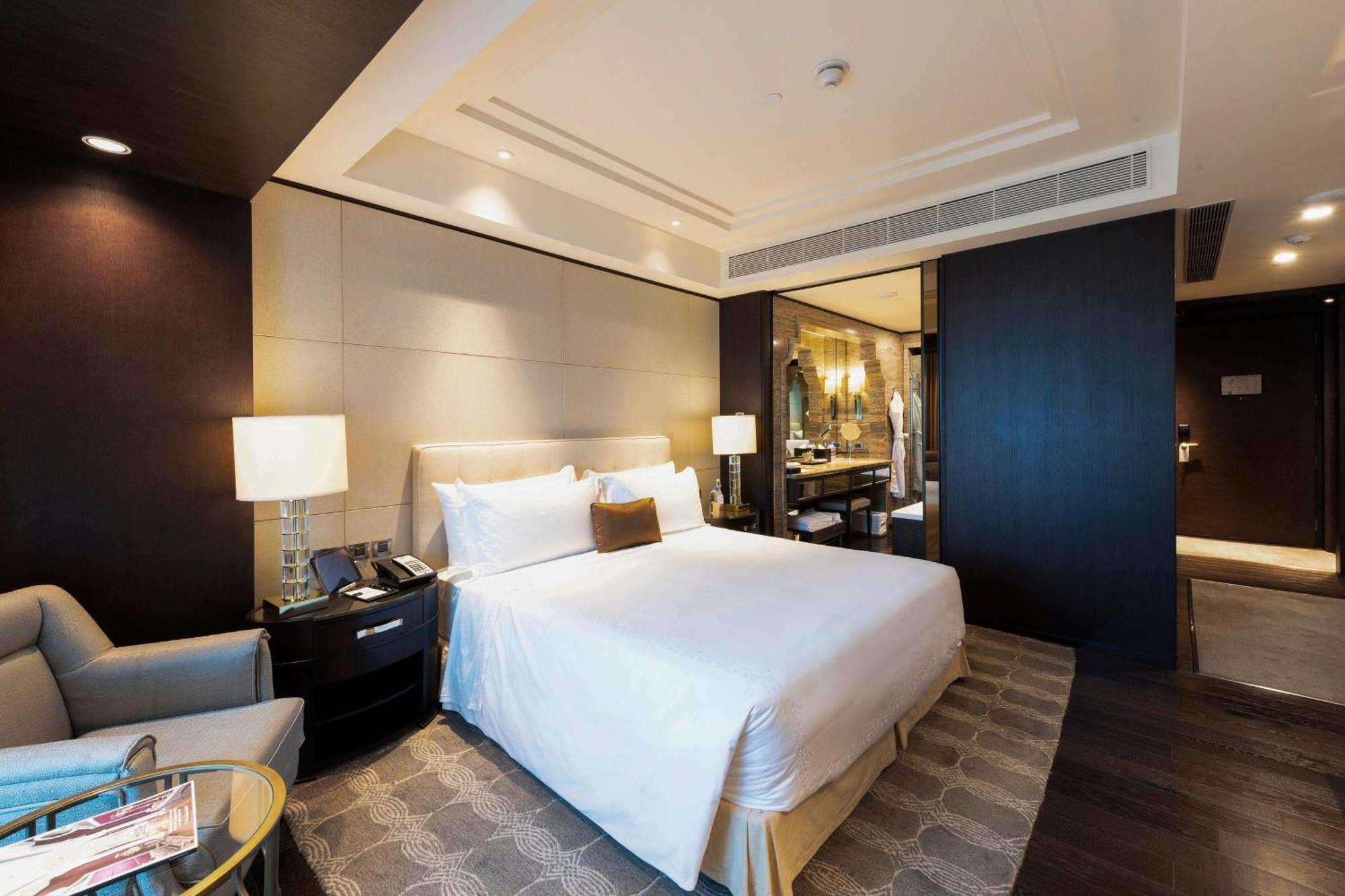 Itc Grand Chola, A Luxury Collection Hotel, Madrás Exterior foto Deluxe Room